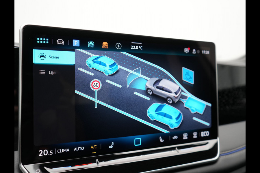Volkswagen Tiguan eHybrid R-Line Edition Plug In Hybrid 204pk Dealer O.H PHEV | Adaptive Cruise | 360 Camera | IQ Light | Alcantara Sportstoelen Massage | Apple Carplay | Travel Assist | Keyless | Sfeerverlichting | Navigatie | Virtual | DAB |