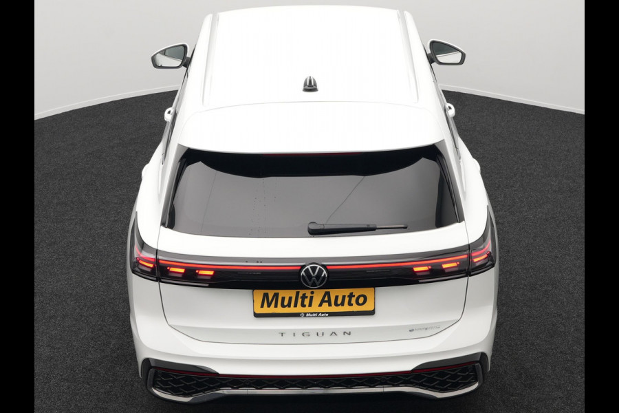 Volkswagen Tiguan eHybrid R-Line Edition Plug In Hybrid 204pk Dealer O.H PHEV | Adaptive Cruise | 360 Camera | IQ Light | Alcantara Sportstoelen Massage | Apple Carplay | Travel Assist | Keyless | Sfeerverlichting | Navigatie | Virtual | DAB |