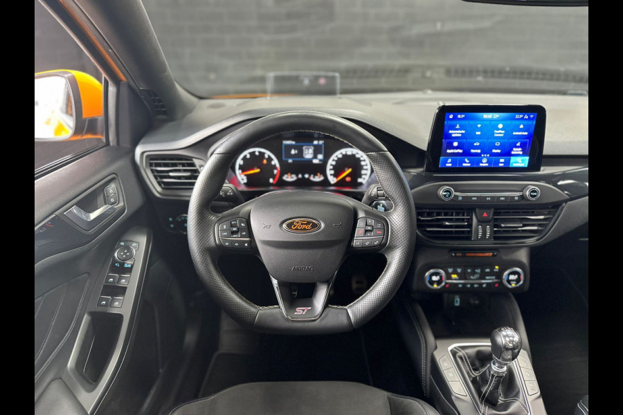 Ford Focus 2.3 EcoBoost ST-3 Performance | Orange Fury | Pano | B&o | Alcantara | Dealeronderhouden | Full option