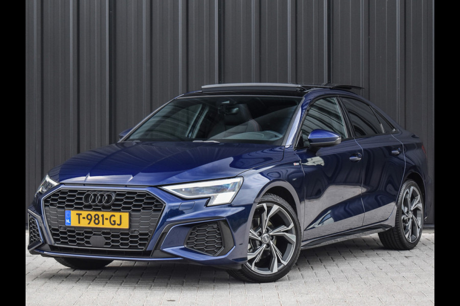 Audi A3 Limousine 35 TFSI S EDITION | NL-AUTO | PANORAMADAK | S-SEATS | B&O SOUND | LED | BLACK-OPTIC | ADAPTIVE CRUISE CONTROL