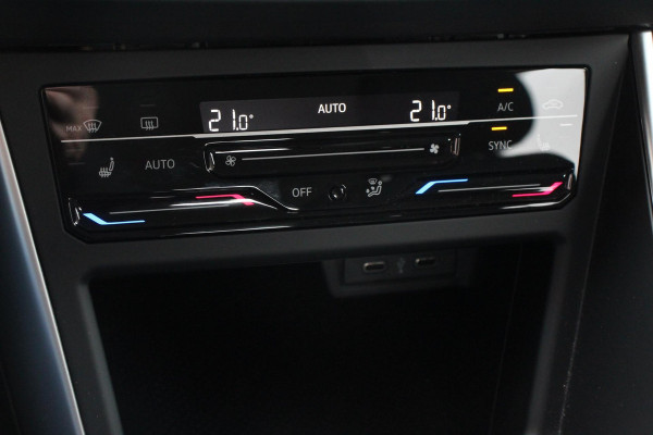 Volkswagen Taigo 1.0 TSI 110pk DSG Life | Navigatie | Apple Carplay/Android Auto Wireless | Adaptive Cruise Control | Parkeersensoren | Camera | Blind Spot Assist | Park Assist | Afneembare trekhaak | Stoelverwarming | Virtual Cockpit | Ledverlichting | Climatronic