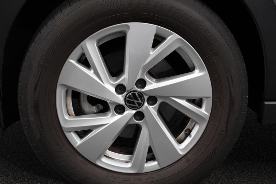 Volkswagen Taigo 1.0 TSI 110pk DSG Life | Navigatie | Apple Carplay/Android Auto Wireless | Adaptive Cruise Control | Parkeersensoren | Camera | Blind Spot Assist | Park Assist | Afneembare trekhaak | Stoelverwarming | Virtual Cockpit | Ledverlichting | Climatronic