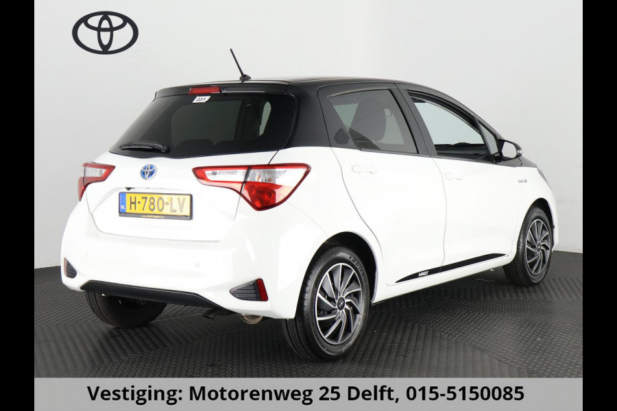 Toyota Yaris 1.5 HYBRID BI-TONE GARANTIE 4-2030! CAMER. DEALERAUTO ! PDC . GARANTIE TOT 04-2030