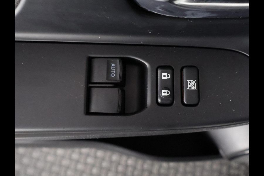 Toyota Yaris 1.5 HYBRID BI-TONE GARANTIE 4-2030! CAMER. DEALERAUTO ! PDC . GARANTIE TOT 04-2030