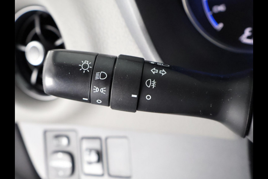 Toyota Yaris 1.5 HYBRID BI-TONE GARANTIE 4-2030! CAMER. DEALERAUTO ! PDC . GARANTIE TOT 04-2030