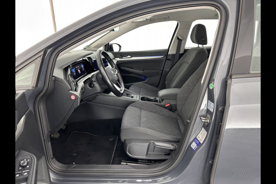 Volkswagen GOLF Variant 2.0 TDI Life Business (INCL-BTW)  *FULL-LED | DIGI-COCKPIT | NAVI-FULLMAP | HEATED-COMFORTSEATS | KEYLESS | DAB+ | CARPLAY | ECC | AMBIENT-LIGHT | PDC | 16''ALU*