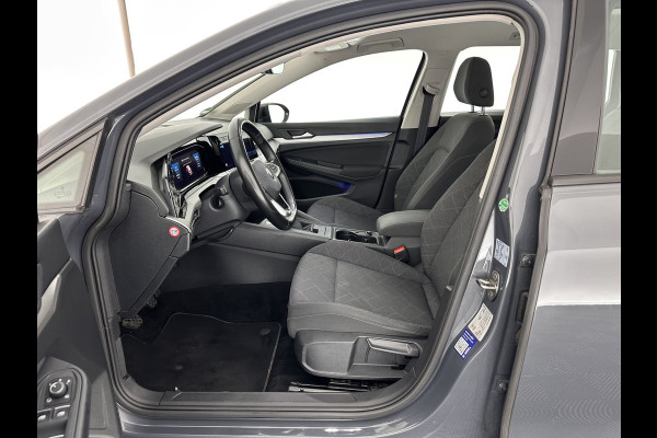 Volkswagen GOLF Variant 2.0 TDI Life Business (INCL-BTW)  *FULL-LED | DIGI-COCKPIT | NAVI-FULLMAP | HEATED-COMFORTSEATS | KEYLESS | DAB+ | CARPLAY | ECC | AMBIENT-LIGHT | PDC | 16''ALU*