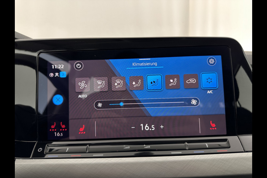 Volkswagen GOLF Variant 2.0 TDI Life Business (INCL-BTW)  *FULL-LED | DIGI-COCKPIT | NAVI-FULLMAP | HEATED-COMFORTSEATS | KEYLESS | DAB+ | CARPLAY | ECC | AMBIENT-LIGHT | PDC | 16''ALU*