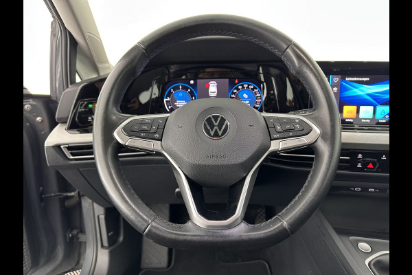 Volkswagen GOLF Variant 2.0 TDI Life Business (INCL-BTW)  *FULL-LED | DIGI-COCKPIT | NAVI-FULLMAP | HEATED-COMFORTSEATS | KEYLESS | DAB+ | CARPLAY | ECC | AMBIENT-LIGHT | PDC | 16''ALU*