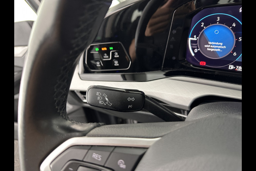 Volkswagen GOLF Variant 2.0 TDI Life Business (INCL-BTW)  *FULL-LED | DIGI-COCKPIT | NAVI-FULLMAP | HEATED-COMFORTSEATS | KEYLESS | DAB+ | CARPLAY | ECC | AMBIENT-LIGHT | PDC | 16''ALU*