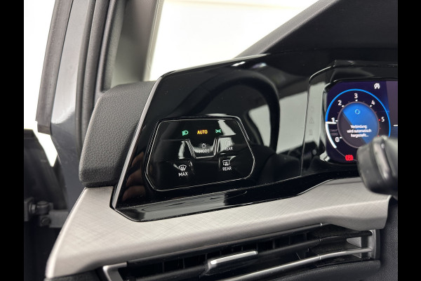 Volkswagen GOLF Variant 2.0 TDI Life Business (INCL-BTW)  *FULL-LED | DIGI-COCKPIT | NAVI-FULLMAP | HEATED-COMFORTSEATS | KEYLESS | DAB+ | CARPLAY | ECC | AMBIENT-LIGHT | PDC | 16''ALU*