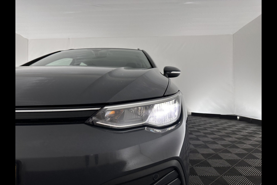 Volkswagen GOLF Variant 2.0 TDI Life Business (INCL-BTW)  *FULL-LED | DIGI-COCKPIT | NAVI-FULLMAP | HEATED-COMFORTSEATS | KEYLESS | DAB+ | CARPLAY | ECC | AMBIENT-LIGHT | PDC | 16''ALU*