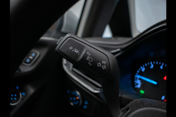 Ford Fiesta 1.1 Sport (APPLE CARPLAY,NAVI,CRUISE,LED,PDC,GETINT,DAB,BLUETOOTH,LANE ASSIST,SPORTSTOELEN,NIEUWE APK,NETTE STAAT)