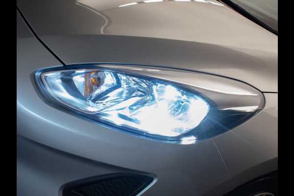Ford Fiesta 1.1 Sport (APPLE CARPLAY,NAVI,CRUISE,LED,PDC,GETINT,DAB,BLUETOOTH,LANE ASSIST,SPORTSTOELEN,NIEUWE APK,NETTE STAAT)