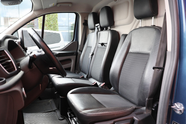 Ford Transit Custom 310 2.0 TDCI 170 PK AUT L2H1 Sport | BPM VRIJ | CarPlay | Navigatie | Camera | Stoelverwarming | Lederen bekleding | Trekhaak |  | LED | Dealer onderhouden | Nieuwe APK