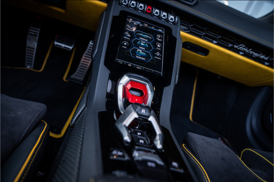 Lamborghini Huracán Evo Spyder 5.2 V10 - Giallo Inti | Origineel NL | Dealer O.H. | Lift | Sensonum
