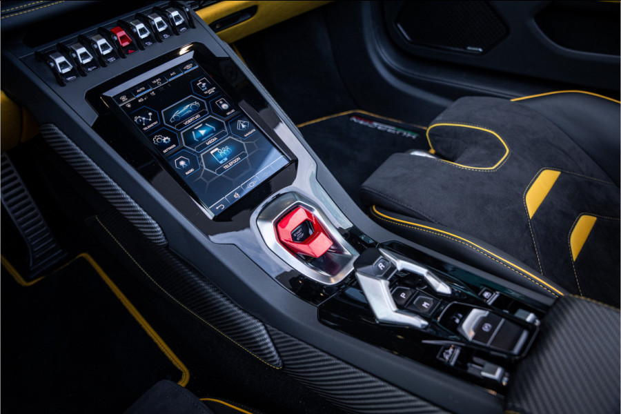 Lamborghini Huracán Evo Spyder 5.2 V10 - Giallo Inti | Origineel NL | Dealer O.H. | Lift | Sensonum