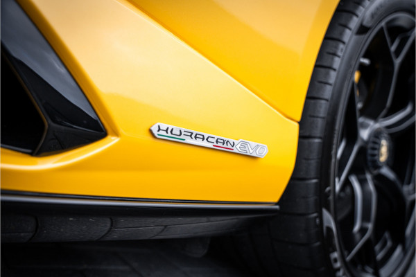 Lamborghini Huracán Evo Spyder 5.2 V10 - Giallo Inti | Origineel NL | Dealer O.H. | Lift | Sensonum