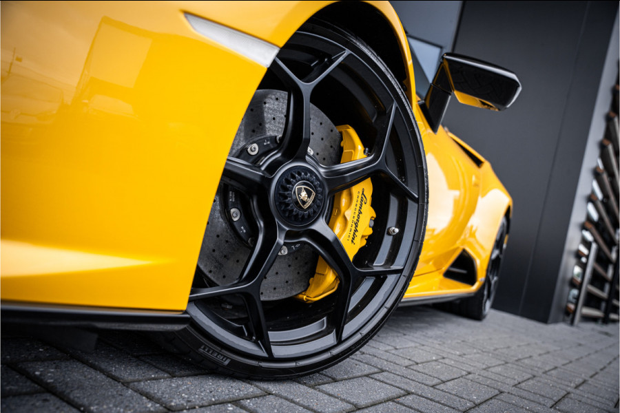 Lamborghini Huracán Evo Spyder 5.2 V10 - Giallo Inti | Origineel NL | Dealer O.H. | Lift | Sensonum