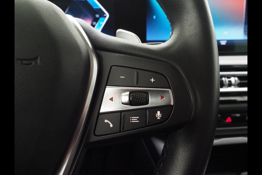 BMW 3 Serie Touring 320e LCI Shadow Line | Nieuw Model | Widescreen | Carplay | Leder | Cruise | DAB | LED | PDC