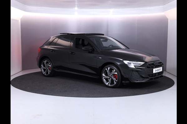 Audi A3 Sportback 45 TFSI e S edition Competition 272 pk S-tronic| Navigatie | Panoramadak | Parkeersensoren (Park assist) | Achteruitrijcamera | Adaptieve cruise control | Matrix LED koplampen |