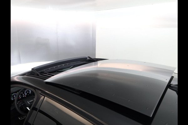 Audi A3 Sportback 45 TFSI e S edition Competition 272 pk S-tronic| Navigatie | Panoramadak | Parkeersensoren (Park assist) | Achteruitrijcamera | Adaptieve cruise control | Matrix LED koplampen |