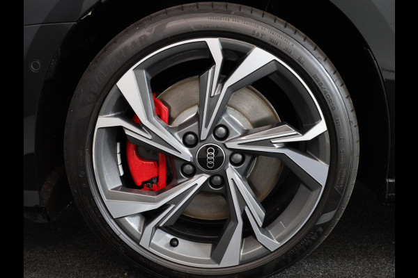 Audi A3 Sportback 45 TFSI e S edition Competition 272 pk S-tronic| Navigatie | Panoramadak | Parkeersensoren (Park assist) | Achteruitrijcamera | Adaptieve cruise control | Matrix LED koplampen |