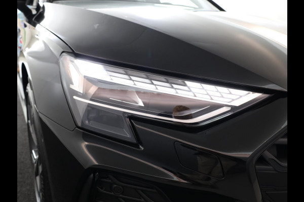 Audi A3 Sportback 45 TFSI e S edition Competition 272 pk S-tronic| Navigatie | Panoramadak | Parkeersensoren (Park assist) | Achteruitrijcamera | Adaptieve cruise control | Matrix LED koplampen |