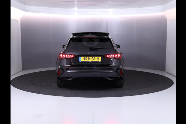 Audi A3 Sportback 45 TFSI e S edition Competition 272 pk S-tronic| Navigatie | Panoramadak | Parkeersensoren (Park assist) | Achteruitrijcamera | Adaptieve cruise control | Matrix LED koplampen |