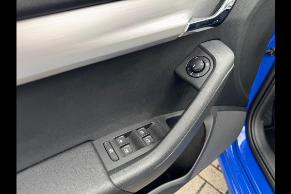 Škoda Octavia Combi 1.5 TSI Greentech Sport Business AUTOMAAT | NAVI | NL-AUTO