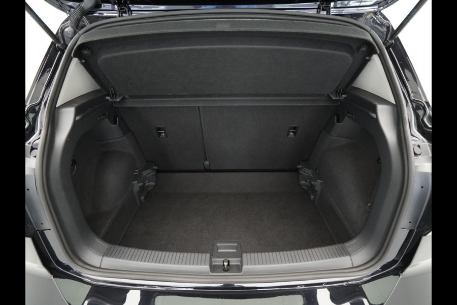 Volkswagen T-Cross 1.0 TSI 95pk Life Navigatie Pdc Trekhaak Acc 62
