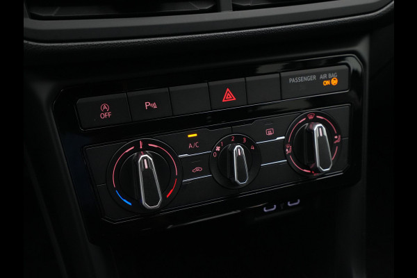 Volkswagen T-Cross 1.0 TSI 95pk Life Navigatie Pdc Trekhaak Acc 62