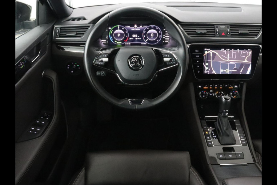 Škoda Superb 1.4 TSI iV Laurin & Klement | Leder | Trekhaak | Adaptive cruise | Stoelverwarming | Canton Sound | Virtual Cockpit | Navigatie | Memory | Achterbankverwarming | Full LED | Keyless | Carplay | PHEV