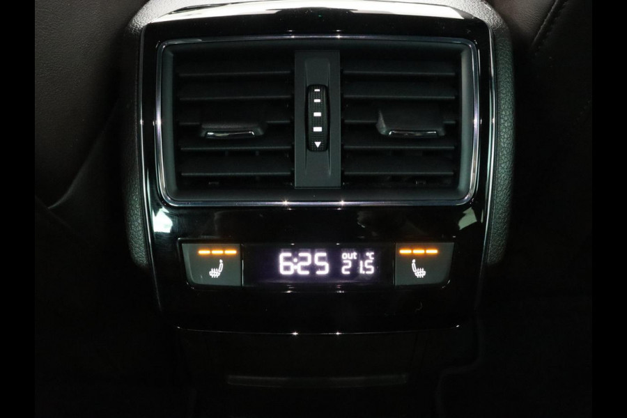 Škoda Superb 1.4 TSI iV Laurin & Klement | Leder | Trekhaak | Adaptive cruise | Stoelverwarming | Canton Sound | Virtual Cockpit | Navigatie | Memory | Achterbankverwarming | Full LED | Keyless | Carplay | PHEV