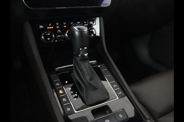 Škoda Superb 1.4 TSI iV Laurin & Klement | Leder | Trekhaak | Adaptive cruise | Stoelverwarming | Canton Sound | Virtual Cockpit | Navigatie | Memory | Achterbankverwarming | Full LED | Keyless | Carplay | PHEV