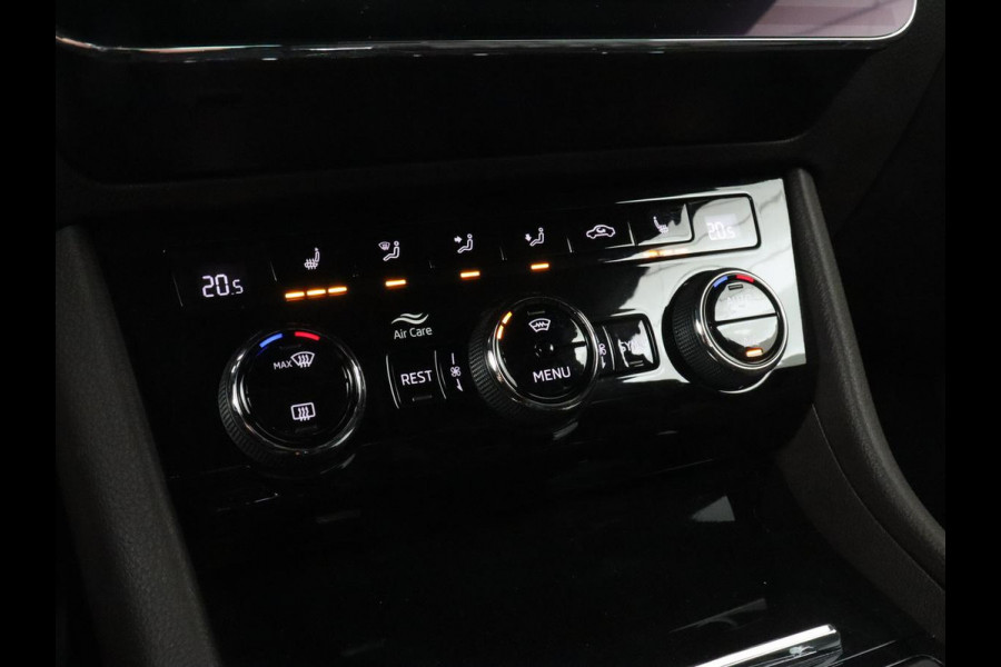 Škoda Superb 1.4 TSI iV Laurin & Klement | Leder | Trekhaak | Adaptive cruise | Stoelverwarming | Canton Sound | Virtual Cockpit | Navigatie | Memory | Achterbankverwarming | Full LED | Keyless | Carplay | PHEV