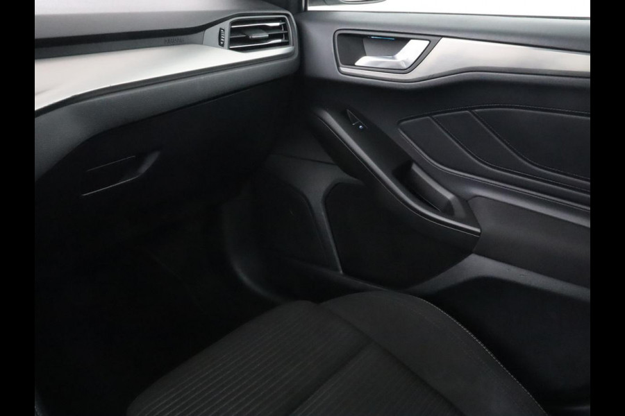 Ford Focus 1.0 EcoBoost Hybrid Titanium X | Stoel & stuurverwarming | Camera | Digital Cockpit | Carplay | Navigatie | Climate control