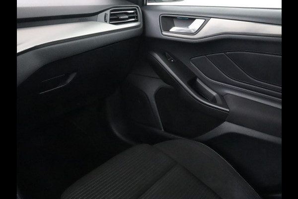 Ford Focus 1.0 EcoBoost Hybrid Titanium X | Stoel & stuurverwarming | Camera | Digital Cockpit | Carplay | Navigatie | Climate control