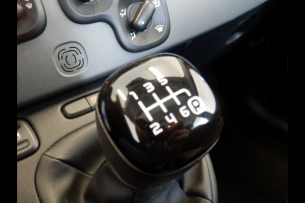 Fiat Panda Hybride | Apple Carpl. / Andr. Auto | 5-zits | ihv best. Stoel |