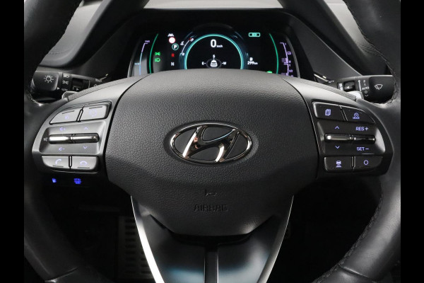 Hyundai IONIQ 1.6 GDi Premium+ | Stoelventilatie | Leder | Trekhaak | Camera | Memory | Infinity Sound | Adaptive cruise | Navigatie | Achterbankverwarming | Keyless | Full LED