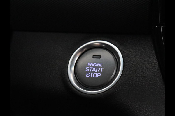 Hyundai IONIQ 1.6 GDi Premium+ | Stoelventilatie | Leder | Trekhaak | Camera | Memory | Infinity Sound | Adaptive cruise | Navigatie | Achterbankverwarming | Keyless | Full LED