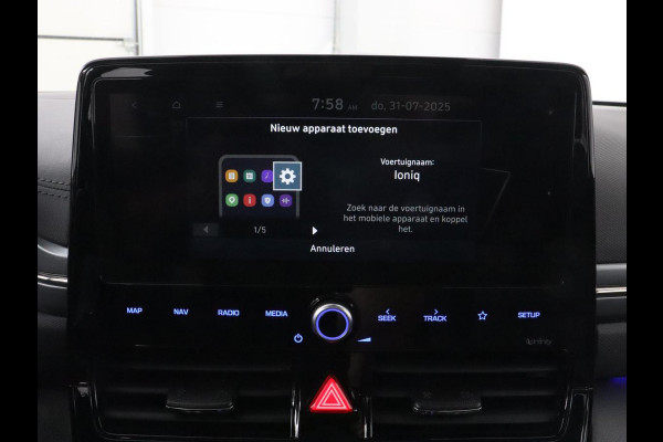Hyundai IONIQ 1.6 GDi Premium+ | Stoelventilatie | Leder | Trekhaak | Camera | Memory | Infinity Sound | Adaptive cruise | Navigatie | Achterbankverwarming | Keyless | Full LED