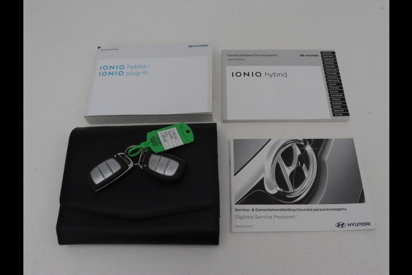 Hyundai IONIQ 1.6 GDi Premium+ | Stoelventilatie | Leder | Trekhaak | Camera | Memory | Infinity Sound | Adaptive cruise | Navigatie | Achterbankverwarming | Keyless | Full LED