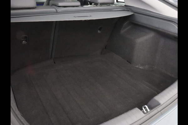 Hyundai IONIQ 1.6 GDi Premium+ | Stoelventilatie | Leder | Trekhaak | Camera | Memory | Infinity Sound | Adaptive cruise | Navigatie | Achterbankverwarming | Keyless | Full LED