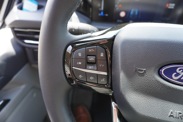 Ford Transit Custom 320 2.0 TDCI 136PK L2H1 Limited ACTIEPRIJS OP=OP Airco | Adap cruise | Navi | Blis