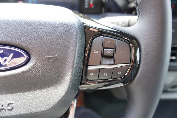 Ford Transit Custom 320 2.0 TDCI 136PK L2H1 Limited ACTIEPRIJS OP=OP Airco | Adap cruise | Navi | Blis