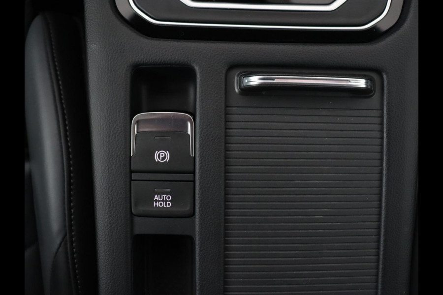 Volkswagen Arteon 1.4 eHybrid Elegance Business Exclusive | Panoramadak | Leder | Head-Up | Stoelverwarming | Camera | Virtual Cockpit | Matrix LED | Achterbankverwarming | PHEV