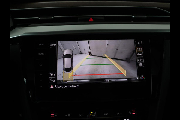 Volkswagen Arteon 1.4 eHybrid Elegance Business Exclusive | Panoramadak | Leder | Head-Up | Stoelverwarming | Camera | Virtual Cockpit | Matrix LED | Achterbankverwarming | PHEV