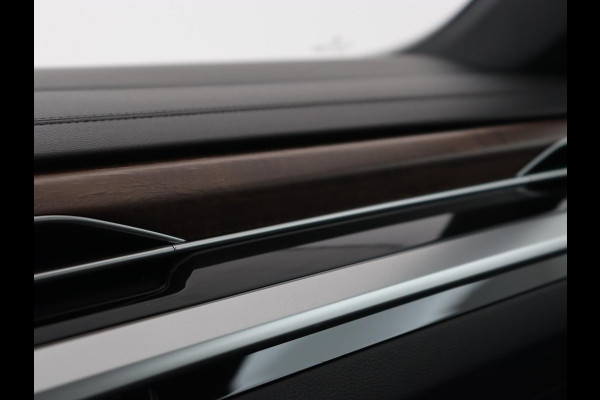 Volkswagen Arteon 1.4 eHybrid Elegance Business Exclusive | Panoramadak | Leder | Head-Up | Stoelverwarming | Camera | Virtual Cockpit | Matrix LED | Achterbankverwarming | PHEV