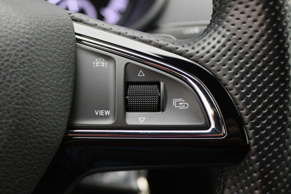Škoda Octavia Combi 1.5 TSI Greentech Sport Business Automaat Apple Carplay, Sportstoelen, Camera, Climate, Trekhaak, 18"